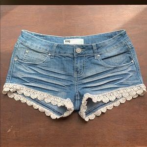 RSQ Cali Crochet Shorts Size 9